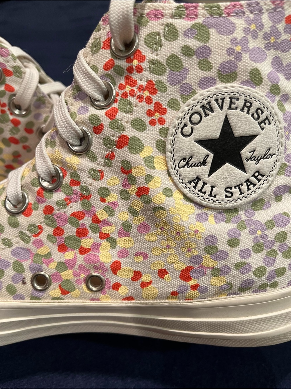 Converse Chuck Taylor High Top Multicolor Confetti Dot - Size 9 - Picture 3 of 14